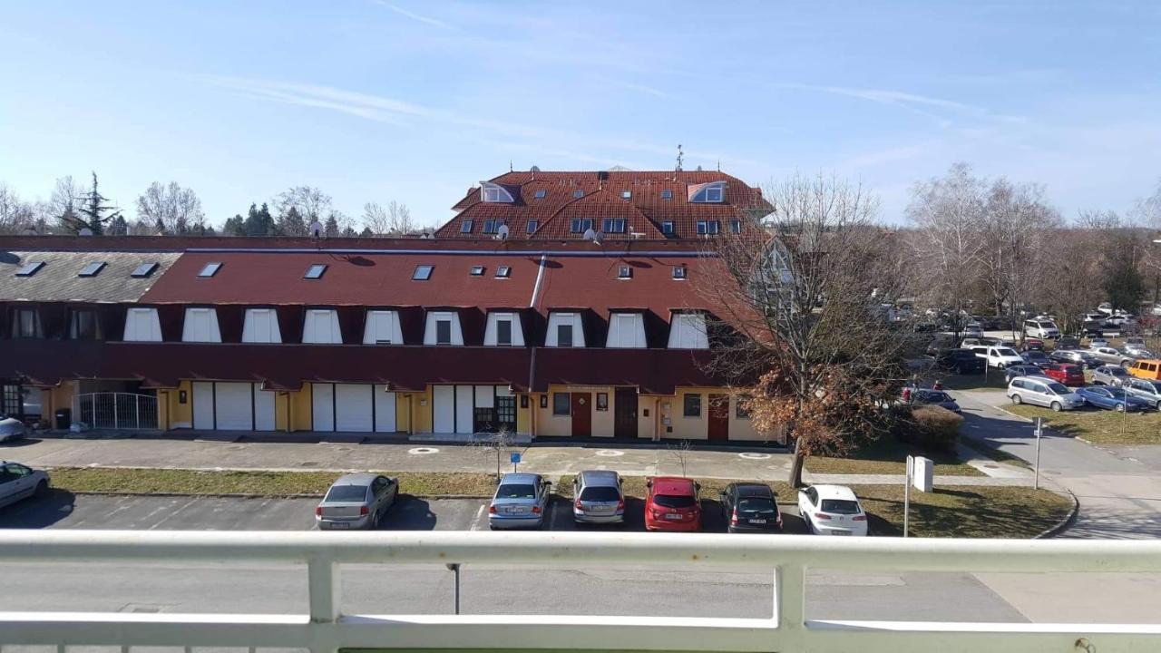 Lilla Wellnessapartman Zalakaros Exterior foto