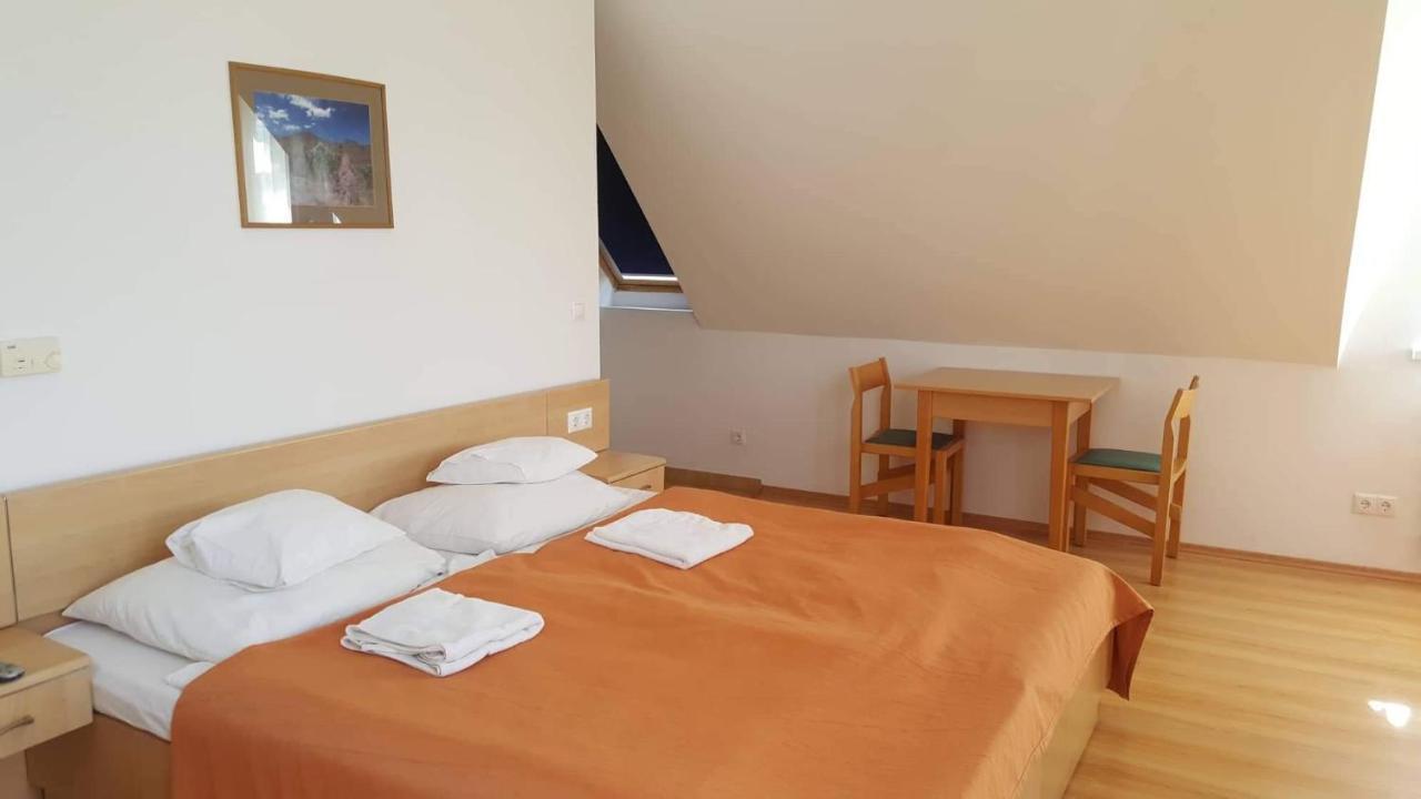 Lilla Wellnessapartman Zalakaros Exterior foto