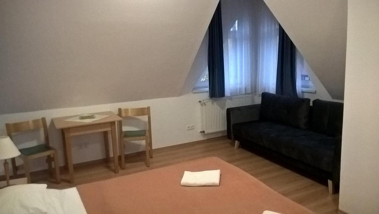 Lilla Wellnessapartman Zalakaros Exterior foto